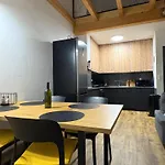 Mavis Apartment *