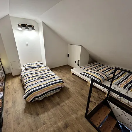 Mavis Apartment